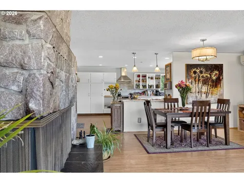 37758 Harrison Lane Astoria OR 97103