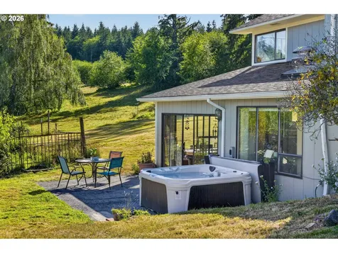 37758 Harrison Lane Astoria OR 97103