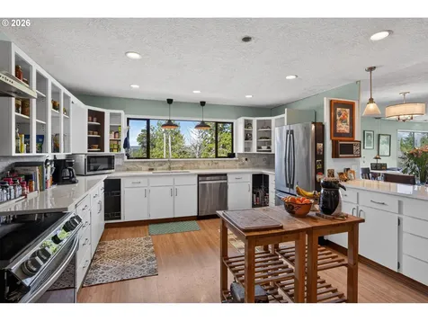 37758 Harrison Lane Astoria OR 97103