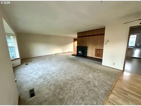 2691 14th Street North Bend OR 97459
