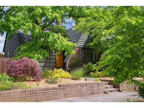 6364 NE Cleveland Avenue Portland OR 97211