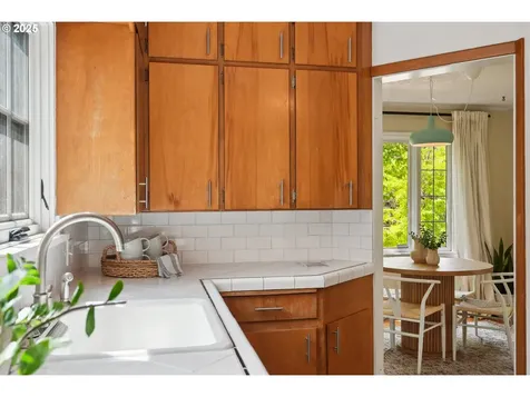 6364 NE Cleveland Avenue Portland OR 97211