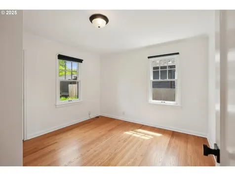 6364 NE Cleveland Avenue Portland OR 97211