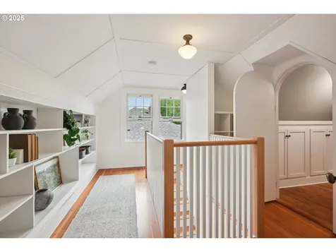 6364 NE Cleveland Avenue Portland OR 97211