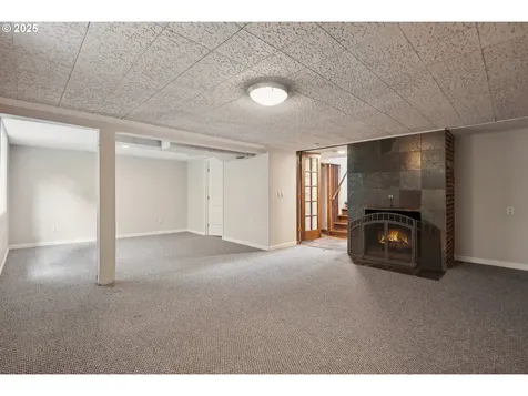 6364 NE Cleveland Avenue Portland OR 97211