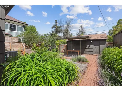 6364 NE Cleveland Avenue Portland OR 97211