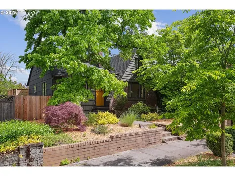 6364 NE Cleveland Avenue Portland OR 97211