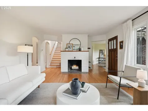 6364 NE Cleveland Avenue Portland OR 97211
