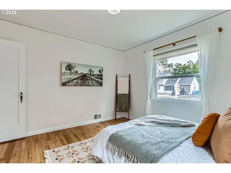 4333 NE 54th Avenue Portland OR 97218