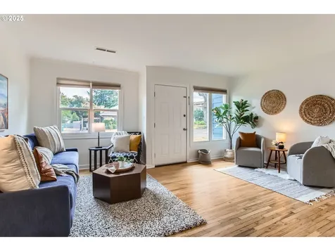 4333 NE 54th Avenue Portland OR 97218