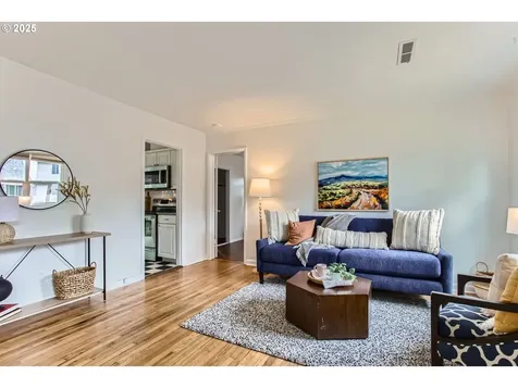 4333 NE 54th Avenue Portland OR 97218