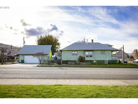 1022 E 12th Street The Dalles OR 97058