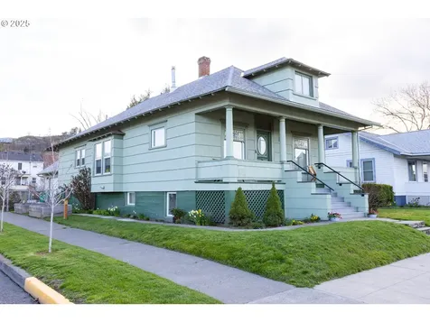 1022 E 12th Street The Dalles OR 97058