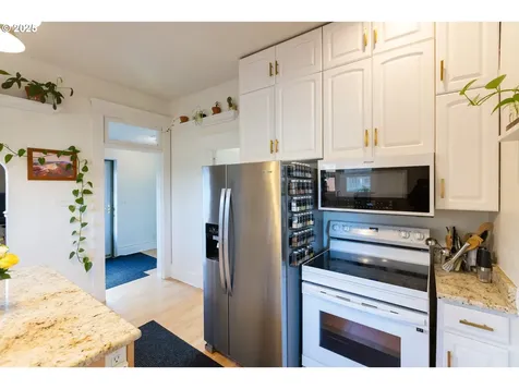 1022 E 12th Street The Dalles OR 97058