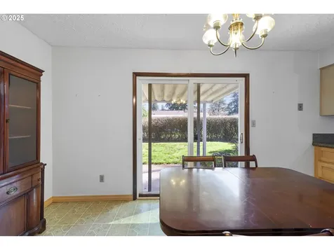 817 SE 100th Avenue Vancouver WA 98664