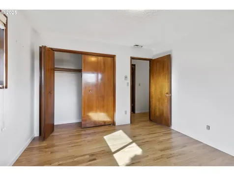 817 SE 100th Avenue Vancouver WA 98664