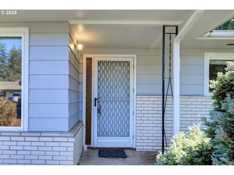 817 SE 100th Avenue Vancouver WA 98664
