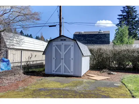 817 SE 100th Avenue Vancouver WA 98664