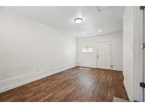 1059 16th Avenue SW Albany OR 97321