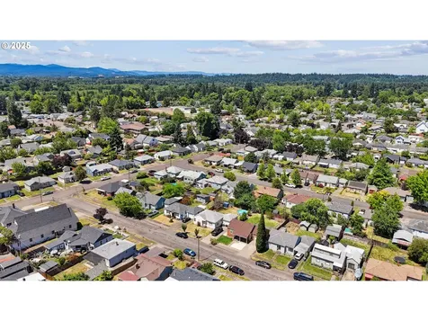 1059 16th Avenue SW Albany OR 97321