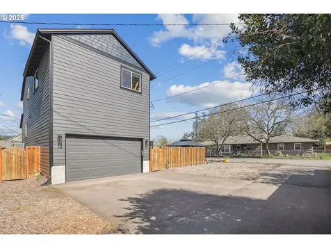 10256 SE Knight Street Portland OR 97266