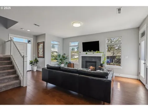 10256 SE Knight Street Portland OR 97266