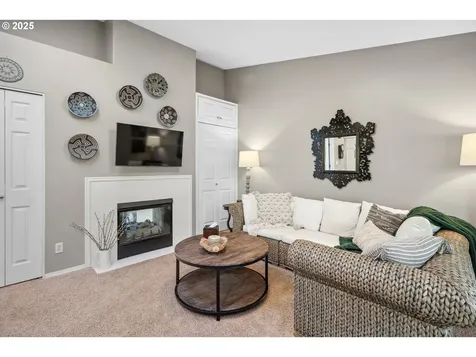 16977 NW Oakridge Drive Portland OR 97229