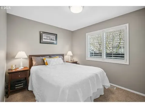 16977 NW Oakridge Drive Portland OR 97229