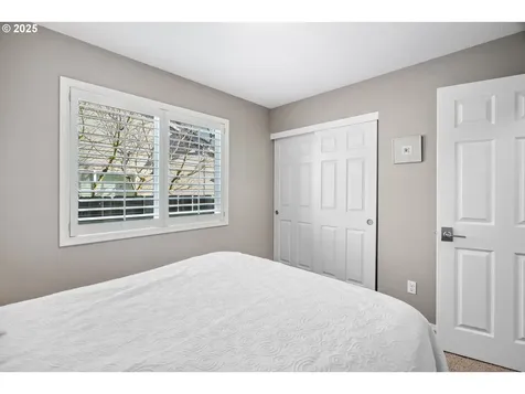 16977 NW Oakridge Drive Portland OR 97229