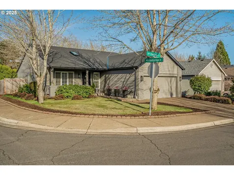 16977 NW Oakridge Drive Portland OR 97229