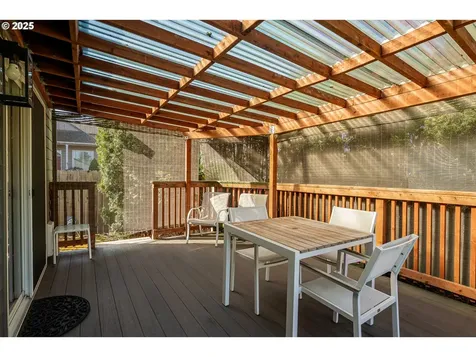 16977 NW Oakridge Drive Portland OR 97229