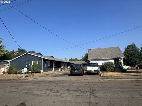 5628 SE 87th Avenue Portland OR 97266