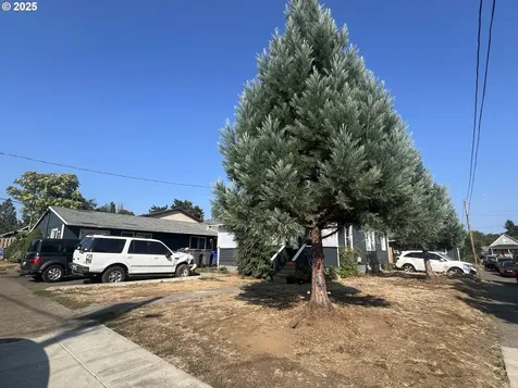 5628 SE 87th Avenue Portland OR 97266
