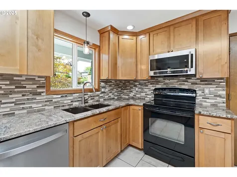 414 SW Frenwood Way Beaverton OR 97005