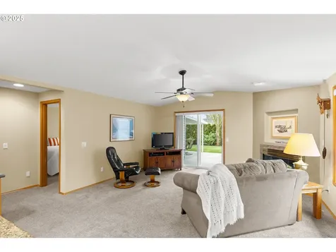 790 NE 3rd Avenue Hillsboro OR 97124