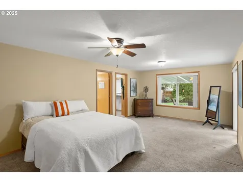 790 NE 3rd Avenue Hillsboro OR 97124
