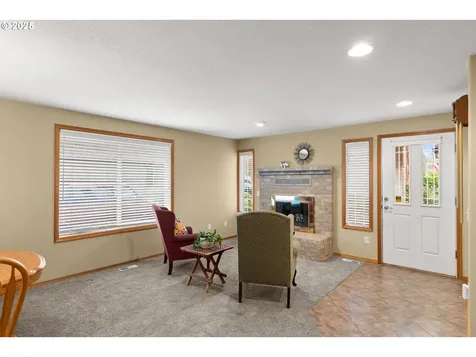 790 NE 3rd Avenue Hillsboro OR 97124