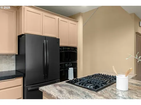 15989 NW Claremont Drive Portland OR 97229