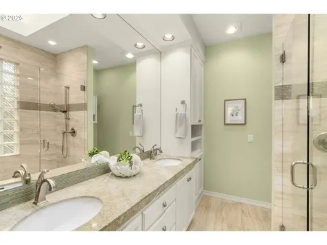 15989 NW Claremont Drive Portland OR 97229