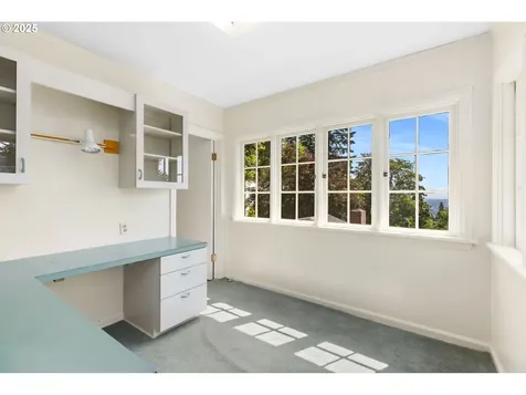 2952 NW Verde Vista Terrace Portland OR 97210