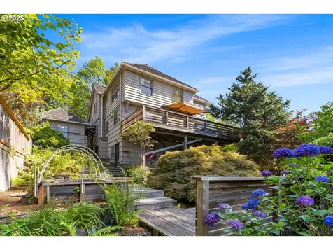 2952 NW Verde Vista Terrace Portland OR 97210