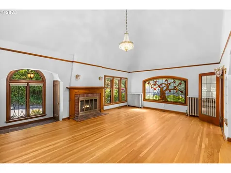 2952 NW Verde Vista Terrace Portland OR 97210
