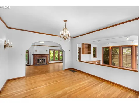 2952 NW Verde Vista Terrace Portland OR 97210