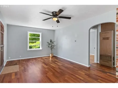 1482 NW Fairmount Street Roseburg OR 97470