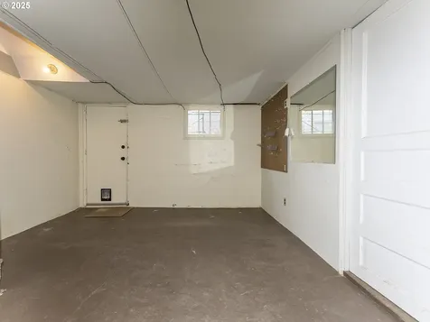 5034 NE Cleveland Avenue Portland OR 97211