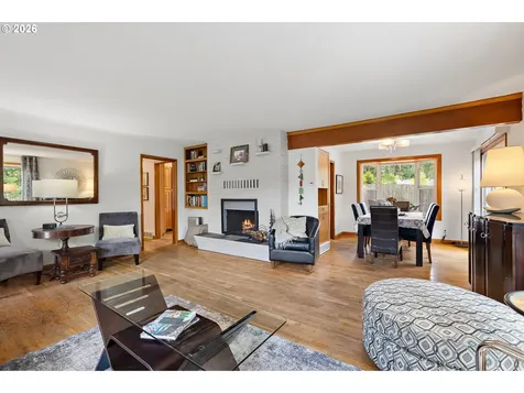 1996 Roberta Avenue S Salem OR 97302