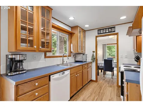 1996 Roberta Avenue S Salem OR 97302