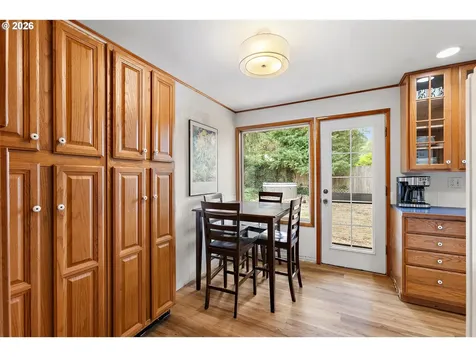 1996 Roberta Avenue S Salem OR 97302