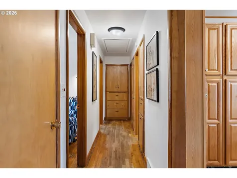 1996 Roberta Avenue S Salem OR 97302