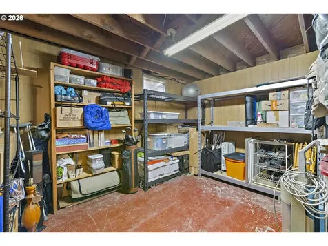 1996 Roberta Avenue S Salem OR 97302